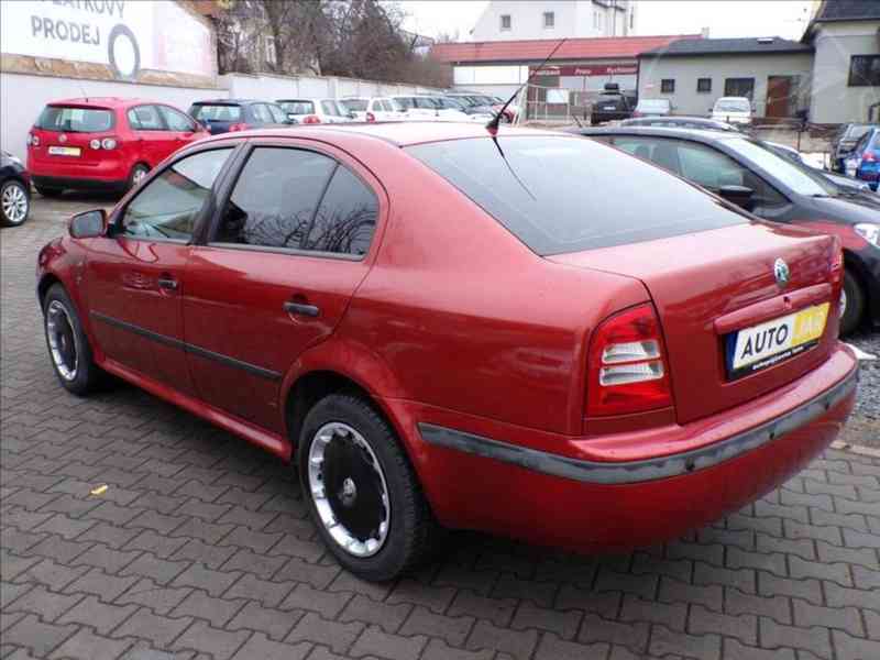 Škoda Octavia 1,6 i CLASSIC - foto 4