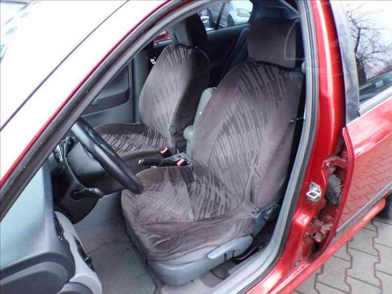 Škoda Octavia 1,6 i CLASSIC - foto 7