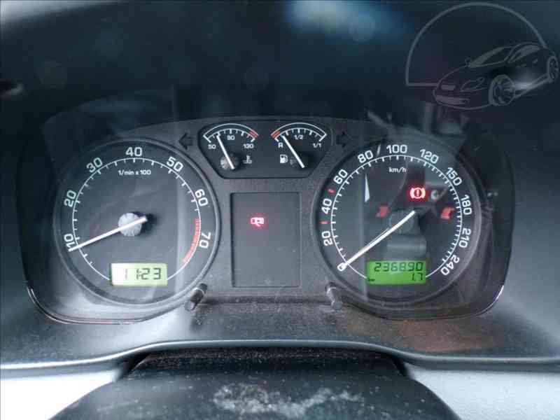 Škoda Octavia 1,6 i CLASSIC - foto 6