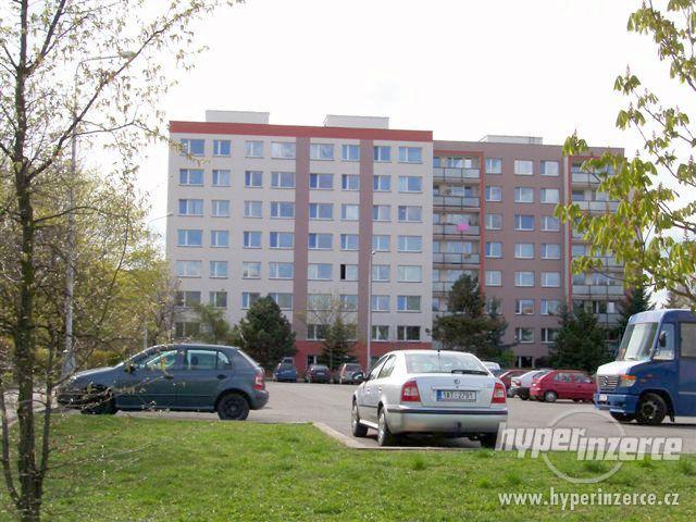 Praha 6 - Řepy, byt  3 + 1 / L, 78 m2. OV.  Výhled. - foto 1