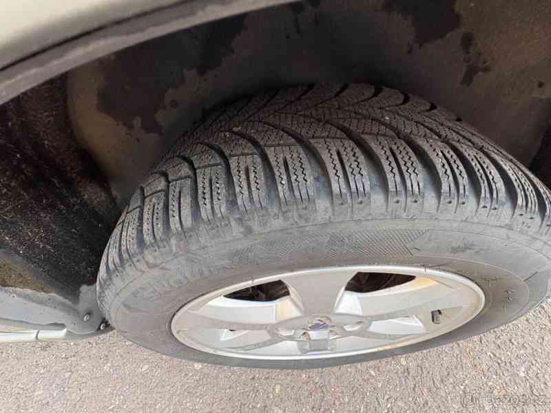 Volvo V70 AWD - foto 14