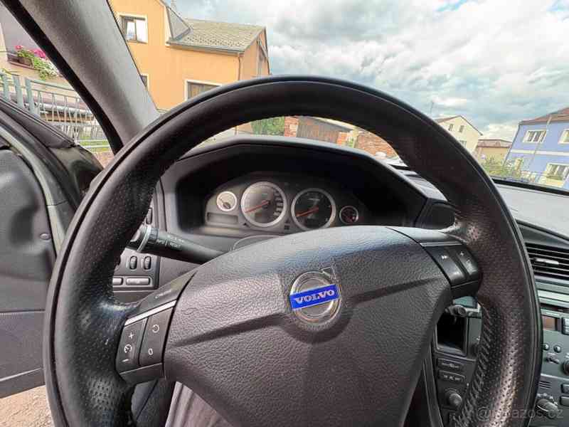 Volvo V70 AWD - foto 6