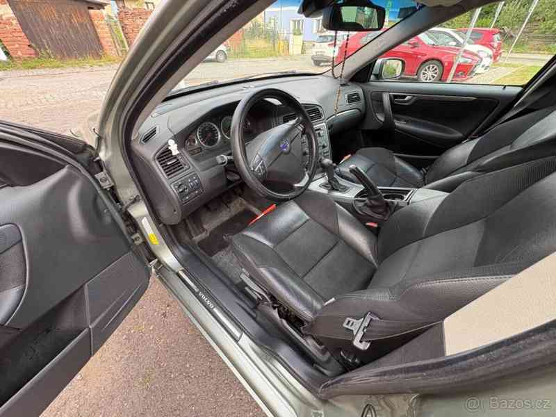 Volvo V70 AWD - foto 3