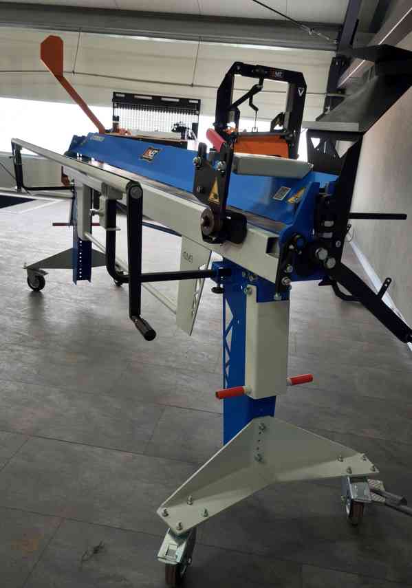 NOVÝ MODEL 2025 Ohýbačka 2m Ohýbačka plechu OLMET M40X2200 - foto 7