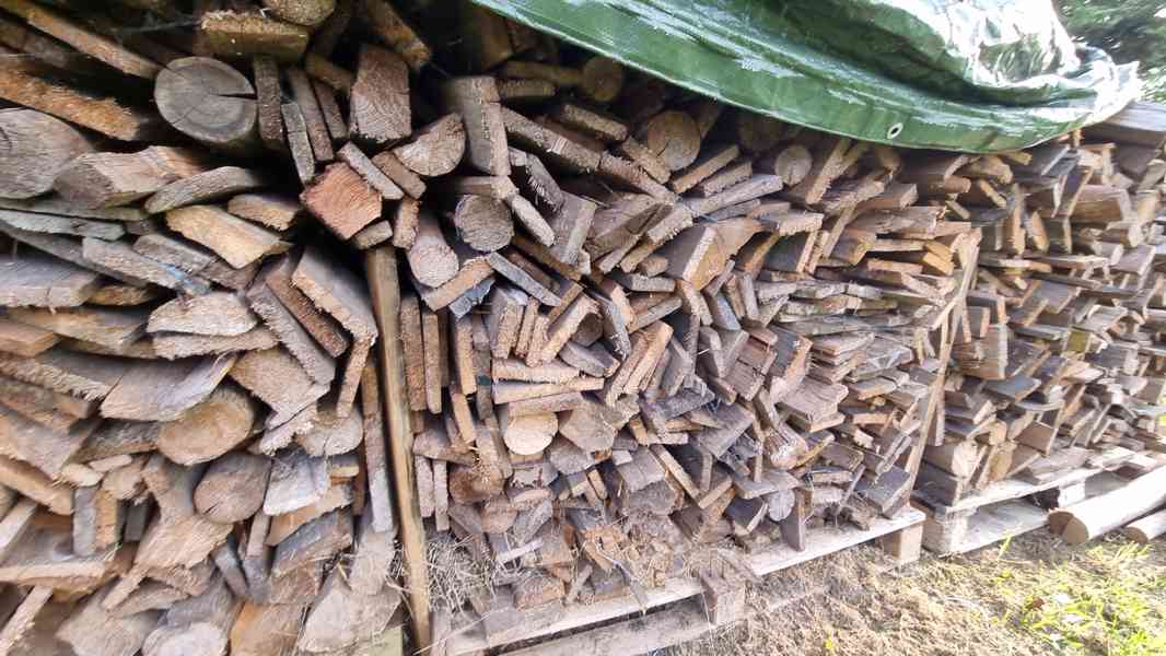 Palivové dřevo naštípané - foto 2