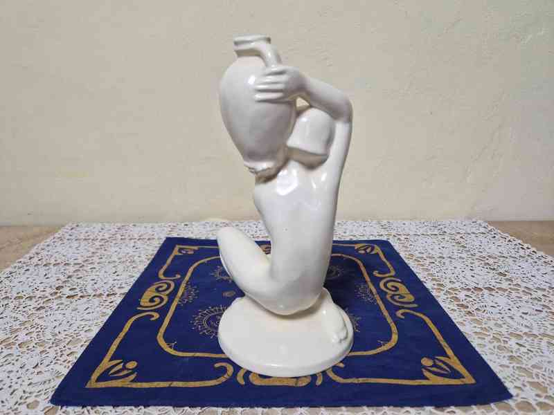 Krásná keramická plastika Dívčí Akt Horní Bříza Signace - foto 7