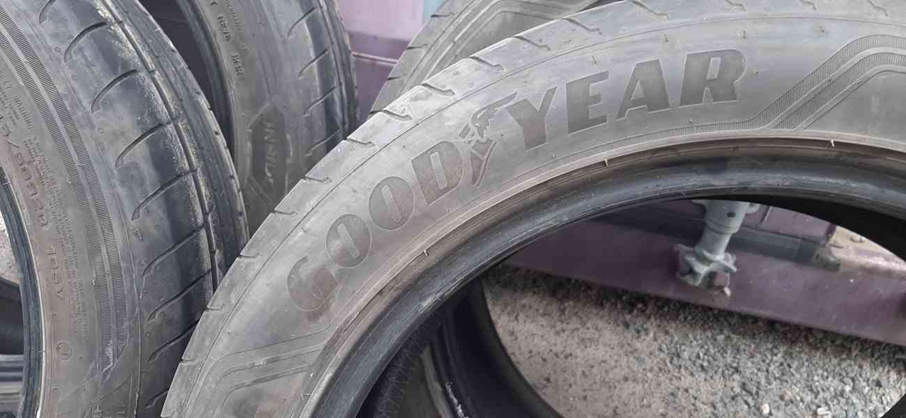 Letní pneu Goodyear eagle 245/50 r20  - foto 4