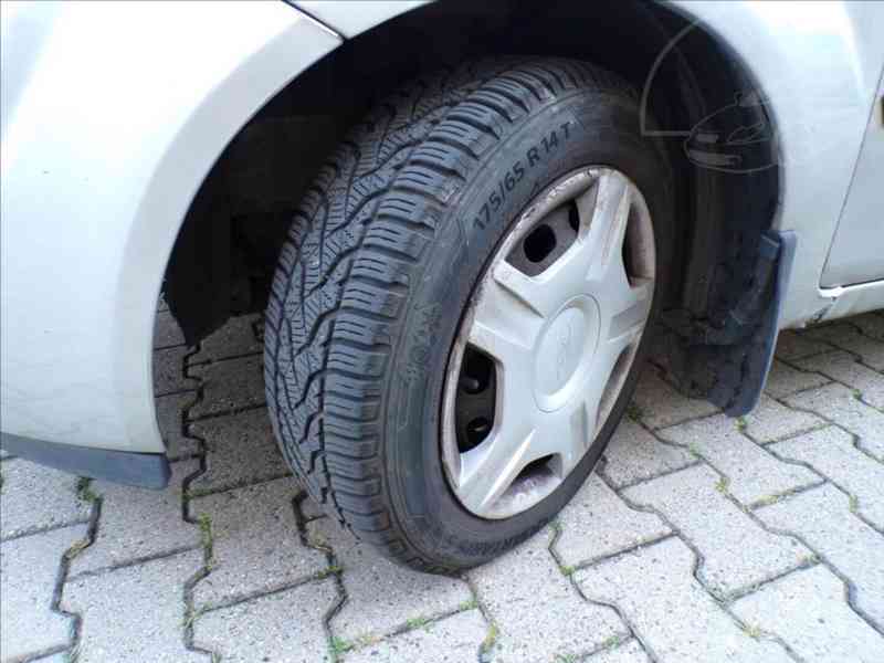 Ford Fiesta 1,4 i KLIMATIZACE - foto 14