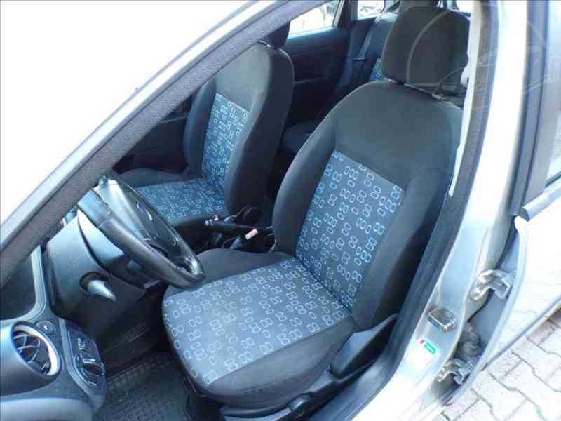 Ford Fiesta 1,4 i KLIMATIZACE - foto 8