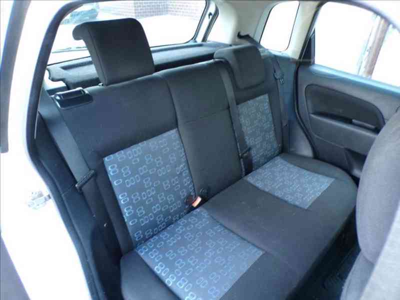 Ford Fiesta 1,4 i KLIMATIZACE - foto 11
