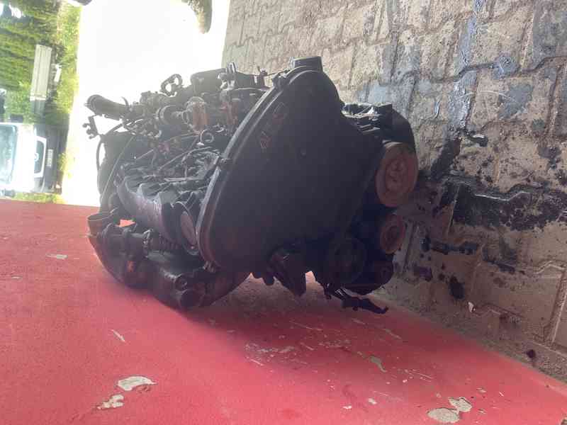 Motor 2,5TD 79KW THX Peugeot Citroen prodám záruka - foto 2