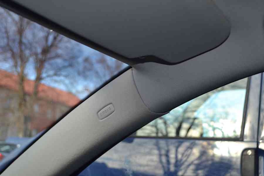 Š.Octavia II 1.9 TDi 77kw, Elegance, ESP, 6x airbag, Tažné,  - foto 31