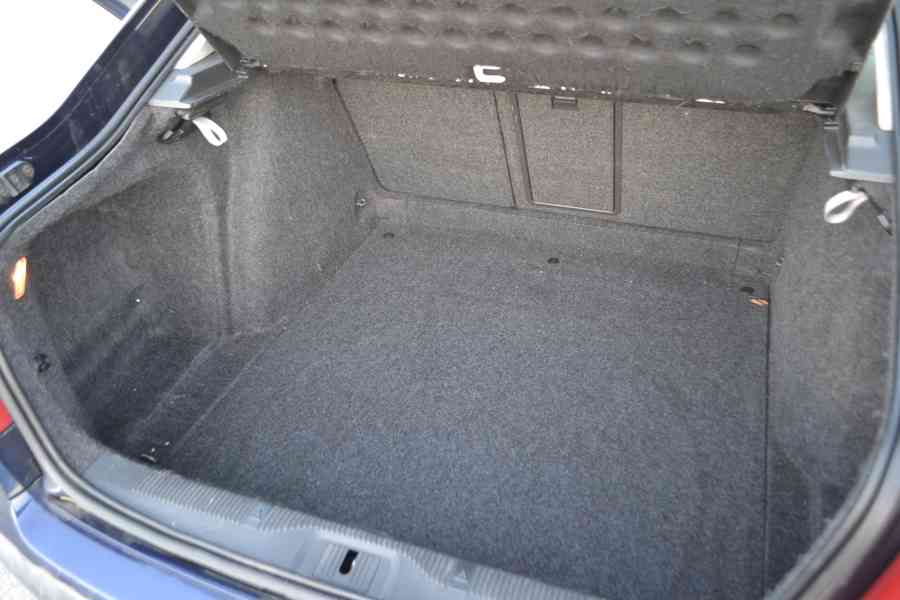Š.Octavia II 1.9 TDi 77kw, Elegance, ESP, 6x airbag, Tažné,  - foto 17