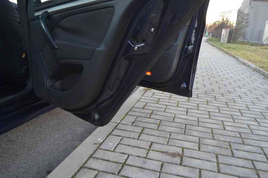 Š.Octavia II 1.9 TDi 77kw, Elegance, ESP, 6x airbag, Tažné,  - foto 8