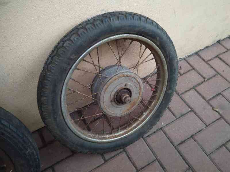 JAWA kompletní kola 16“ (3 ks) originál i původní stav  - foto 12