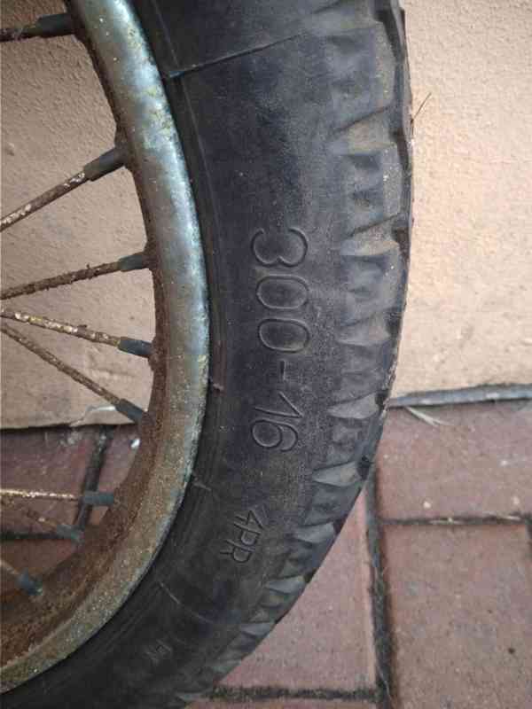 JAWA kompletní kola 16“ (3 ks) originál i původní stav  - foto 21