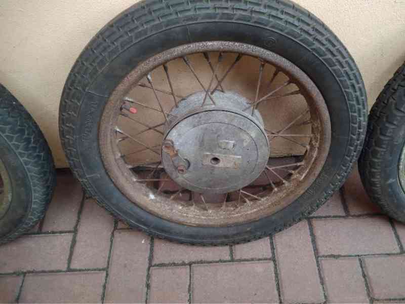 JAWA kompletní kola 16“ (3 ks) originál i původní stav  - foto 13