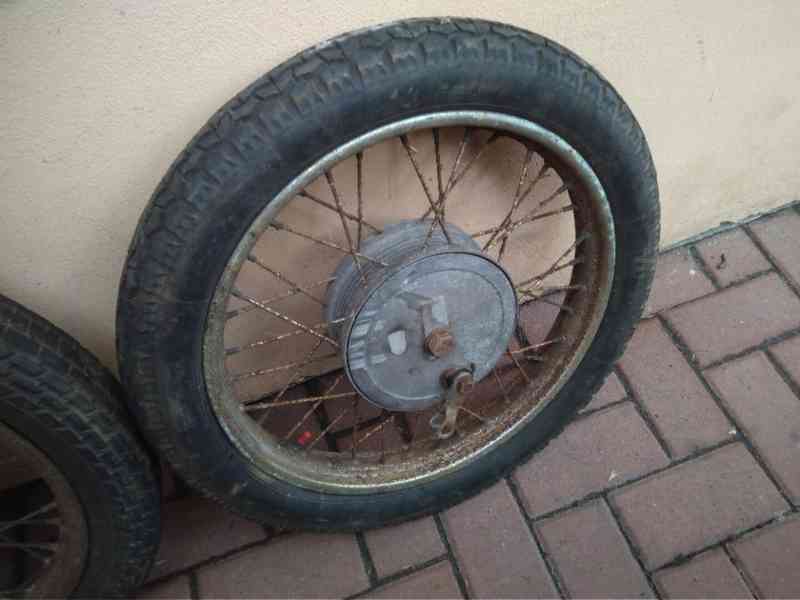 JAWA kompletní kola 16“ (3 ks) originál i původní stav  - foto 18