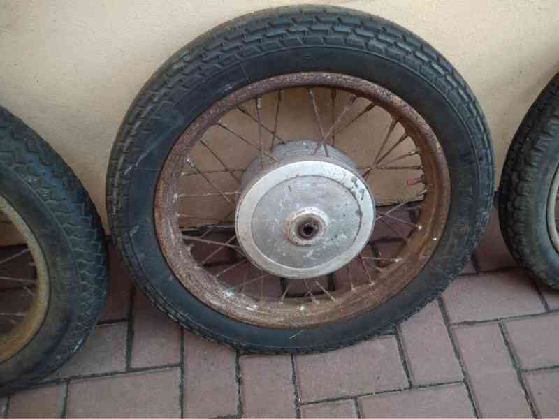 JAWA kompletní kola 16“ (3 ks) originál i původní stav  - foto 15