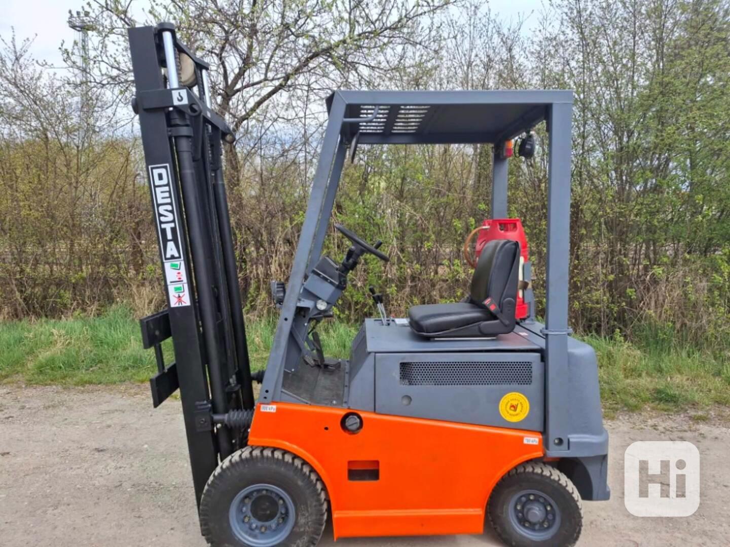 Vysokozdvižný vozík DESTA MV16BB-LPG, nosnost 1600 kg - foto 1