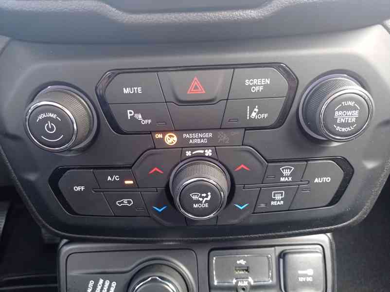 Jeep Renegade 2.0 JTD-MJET 4x4/1Maj/DigKlima - foto 38