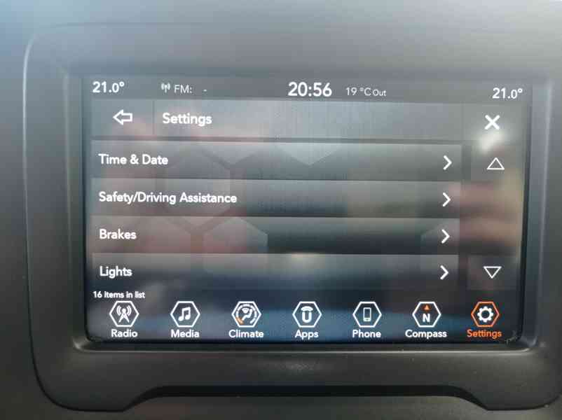 Jeep Renegade 2.0 JTD-MJET 4x4/1Maj/DigKlima - foto 33