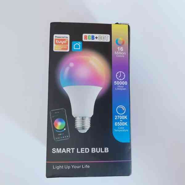 TUYA Barevná LED žárovka Smart Bluetooth 2700-6500K E27 9W - foto 3
