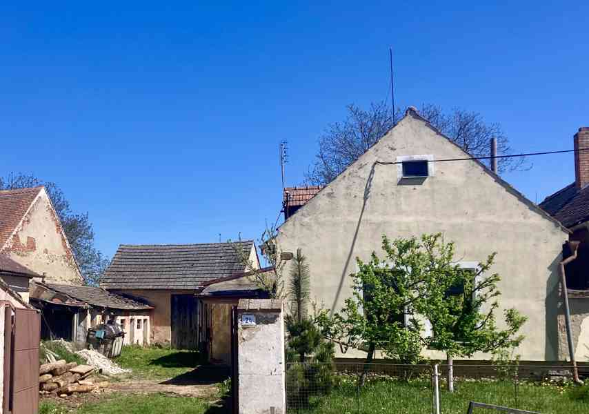 Dům k rekonstrukci v obci Ratibořice na Moravě - foto 2
