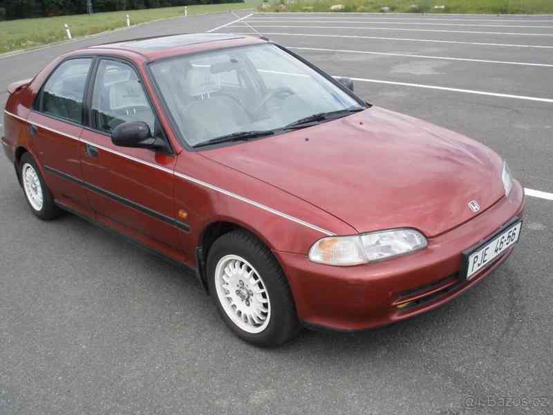 Honda Civic 1,6   ESi (sedan,r.v. 1992 ) - foto 2