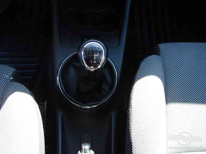 Škoda Fabia 1.2 TSI Combi Scout r.v.2012 2.Maj.serv.kníž.ČR - foto 12