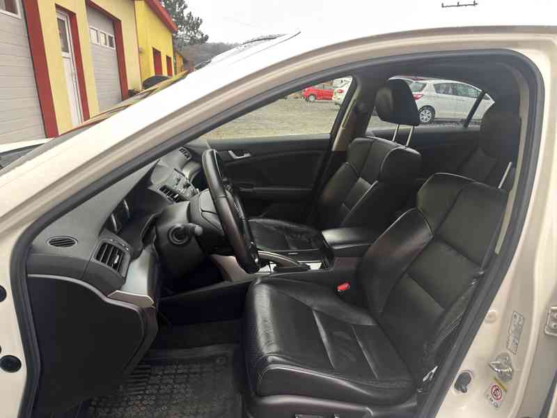 Honda Accord 2.4i-VTEC 148kW/8G/Executive - foto 10