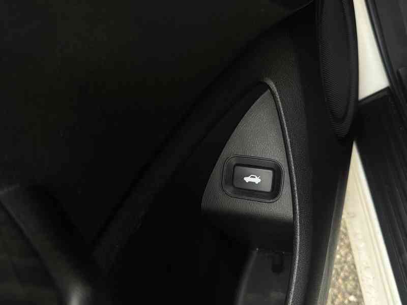 Honda Accord 2.4i-VTEC 148kW/8G/Executive - foto 21