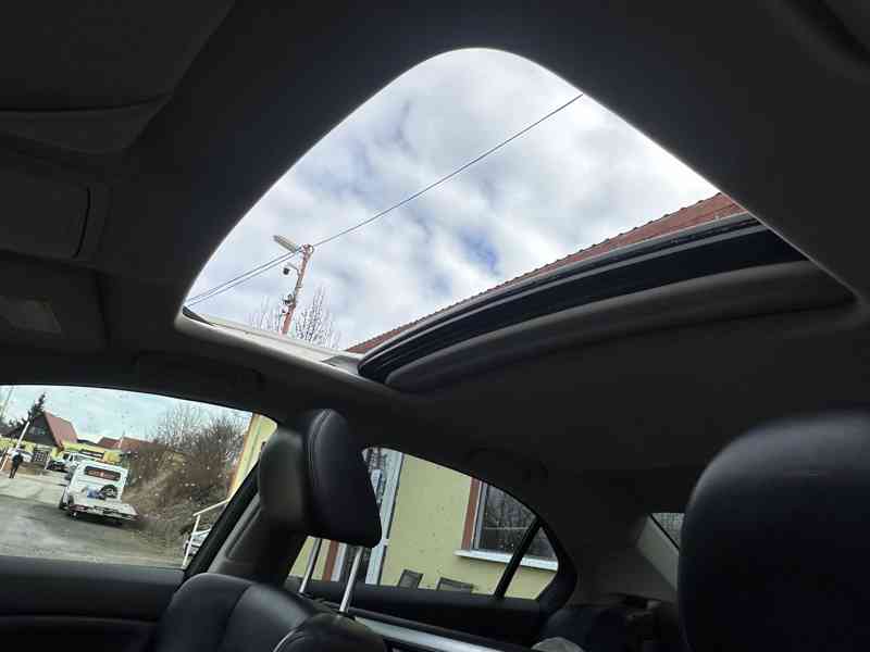 Honda Accord 2.4i-VTEC 148kW/8G/Executive - foto 31