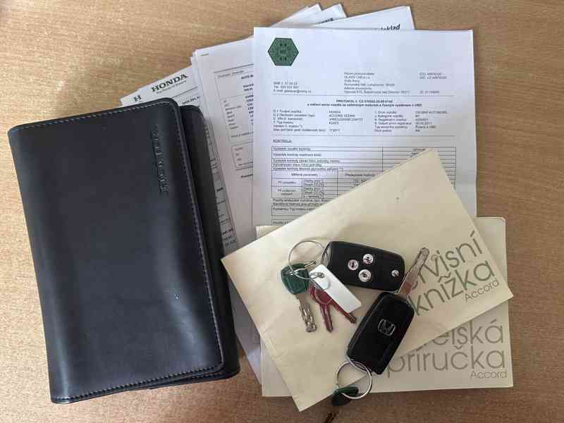 Honda Accord 2.4i-VTEC 148kW/8G/Executive - foto 27