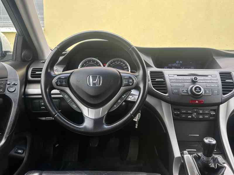 Honda Accord 2.4i-VTEC 148kW/8G/Executive - foto 20