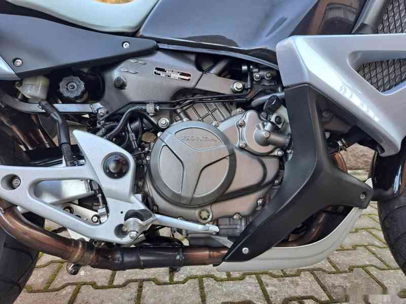 Honda XL 1000 V Varadero - SUPER SATV - 109 900 KČ - foto 18