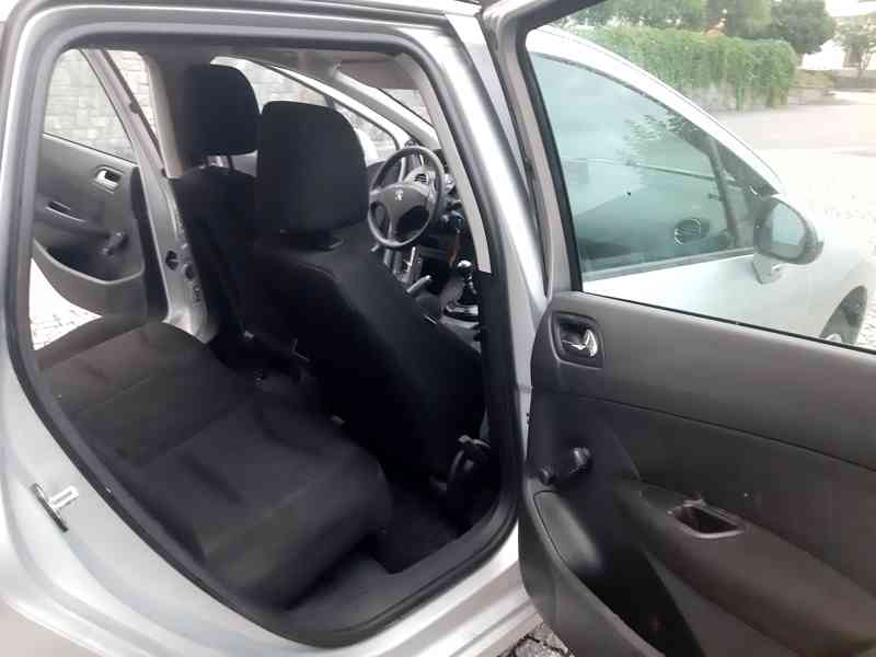 PEUGEOT 308SW KOMBI. 1,6HDI, KLIMA, NAVI, TEMPOMAT, TAŽNÉ - foto 9