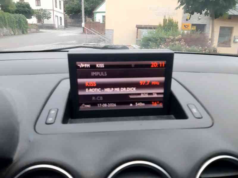 PEUGEOT 308SW KOMBI. 1,6HDI, KLIMA, NAVI, TEMPOMAT, TAŽNÉ - foto 14