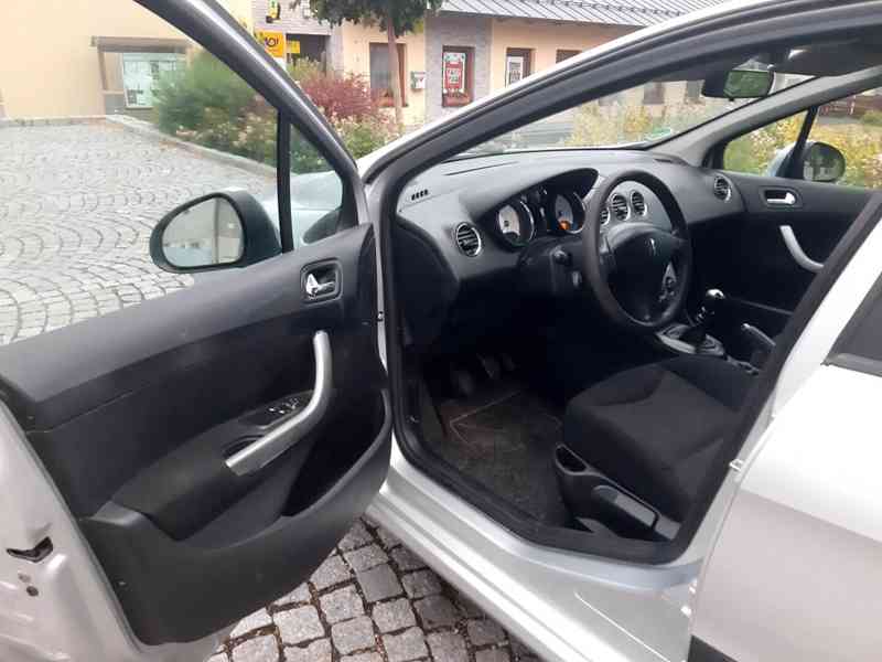 PEUGEOT 308SW KOMBI. 1,6HDI, KLIMA, NAVI, TEMPOMAT, TAŽNÉ - foto 7