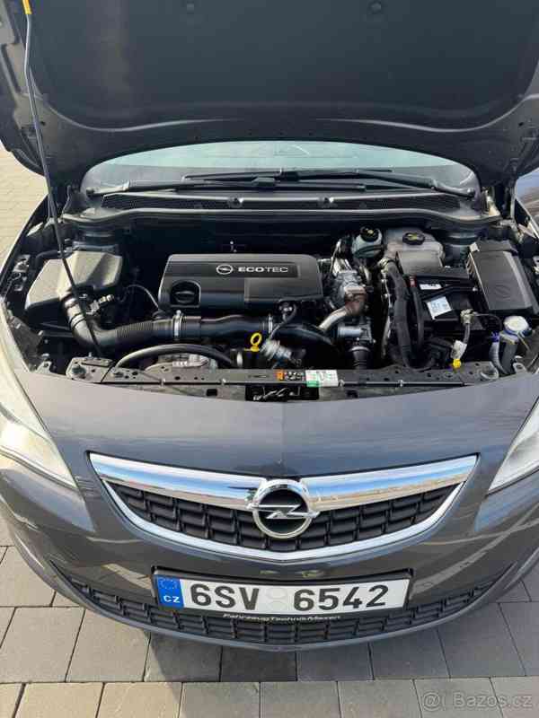 Opel Astra 1,7   AUTO - foto 2