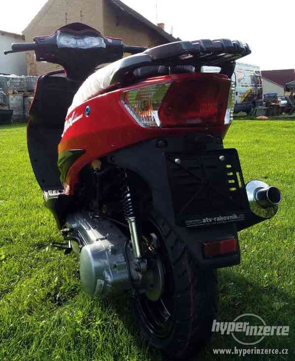 Přenechám nový skútr 125cc - foto 10