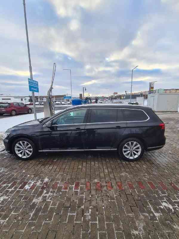 Volkswagen Passat 2,0 - foto 2