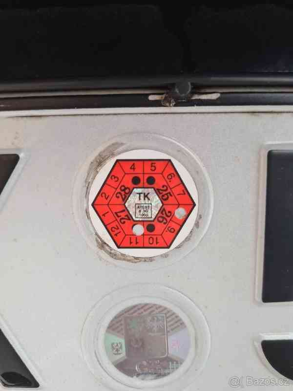 Volkswagen Passat 2,0 - foto 3