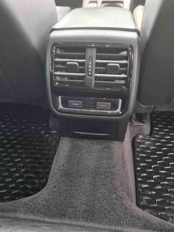 Volkswagen Passat 2,0 - foto 14