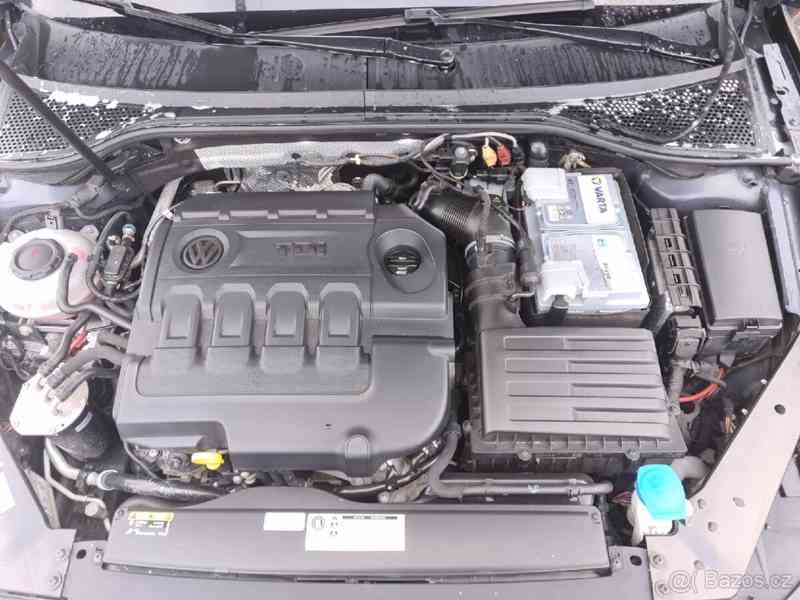 Volkswagen Passat 2,0 - foto 6