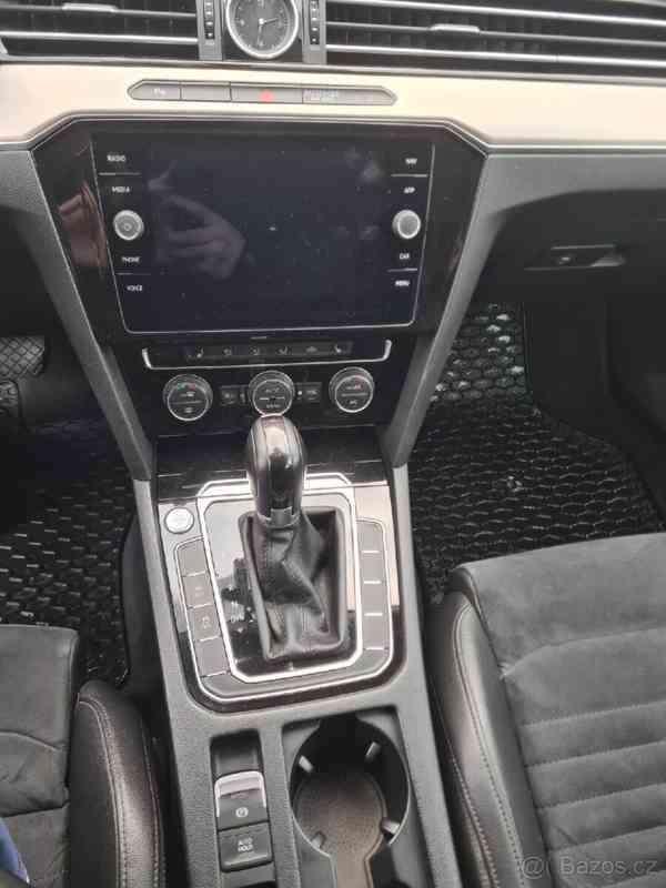 Volkswagen Passat 2,0 - foto 11