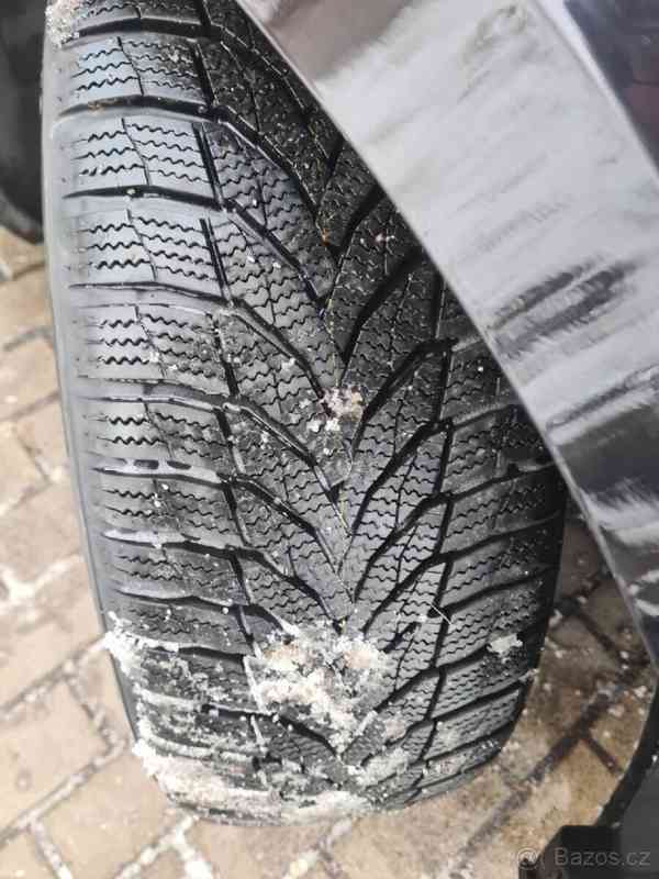 Volkswagen Passat 2,0 - foto 16