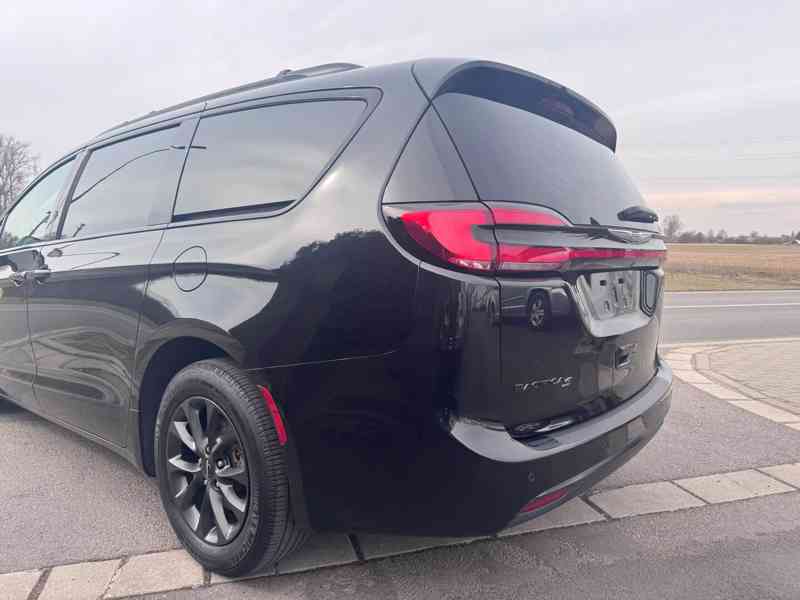 Chrysler Pacifica 3,6 Limited Stype Sunroof New 2021 - foto 5