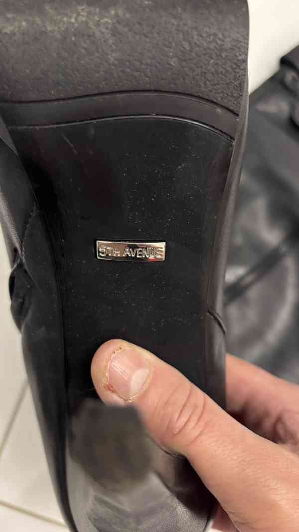 kožené dámské kozačky - foto 3