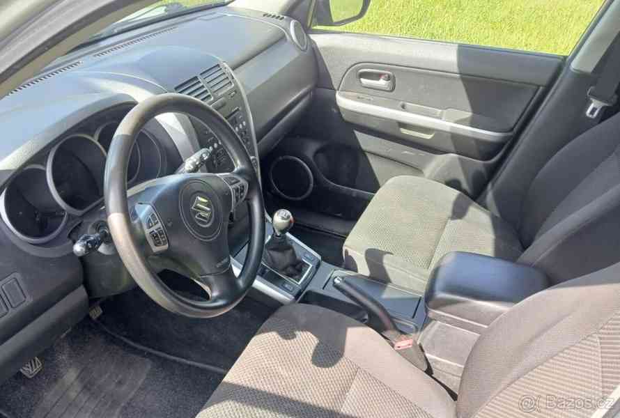 Suzuki Grand Vitara 2,4 - foto 2